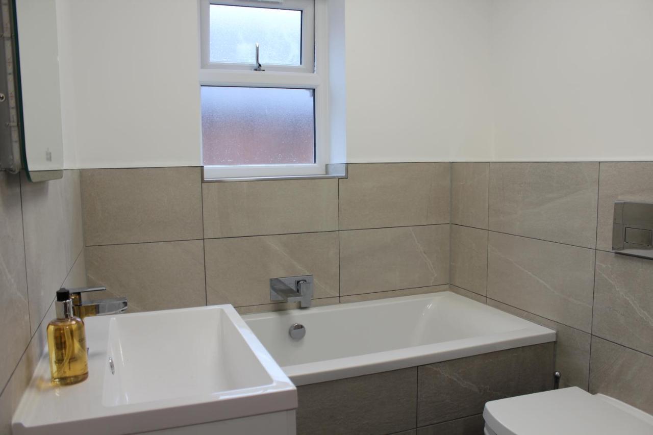 Fabulous One Bedroom Apartment In Ripon City Centre Exterior photo